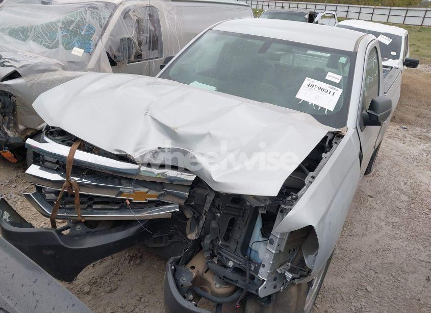 Photo 6 of 2018 Chevrolet Silverado 1500 WT (VIN 1GCNCNEH4JZ378618)