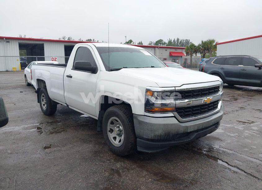 2018 Chevrolet Silverado 1500 WT (VIN 1GCNCNEH5JZ118938) main photo