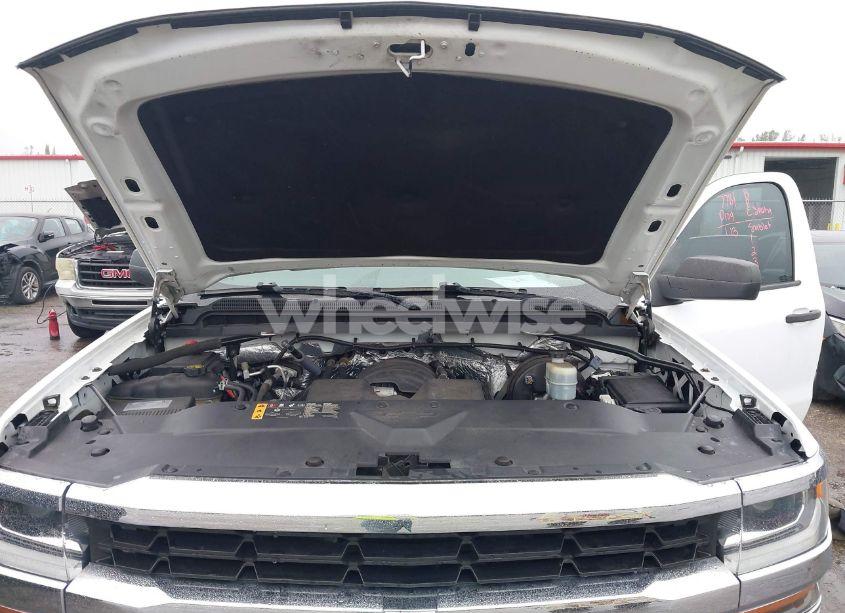 Photo 10 of 2018 Chevrolet Silverado 1500 WT (VIN 1GCNCNEH5JZ118938)