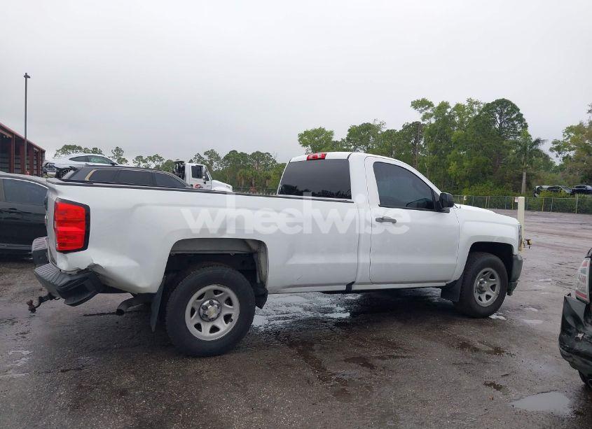 Photo 13 of 2018 Chevrolet Silverado 1500 WT (VIN 1GCNCNEH5JZ118938)