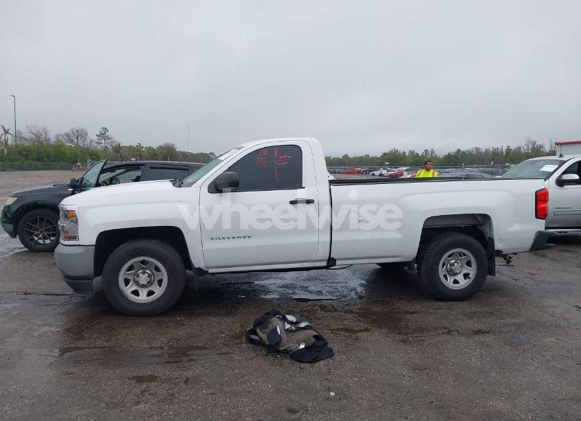 Photo 14 of 2018 Chevrolet Silverado 1500 WT (VIN 1GCNCNEH5JZ118938)