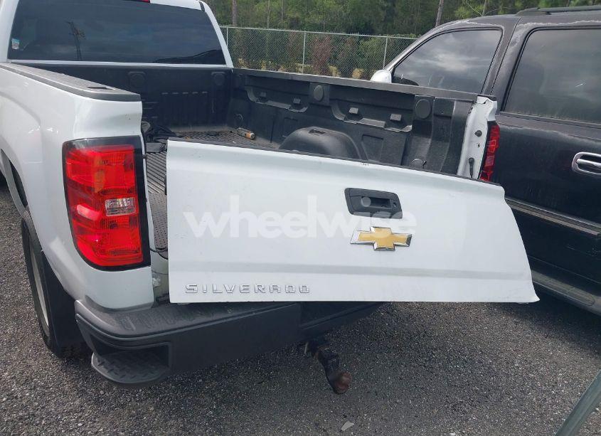 Photo 6 of 2018 Chevrolet Silverado 1500 WT (VIN 1GCNCNEH5JZ118938)