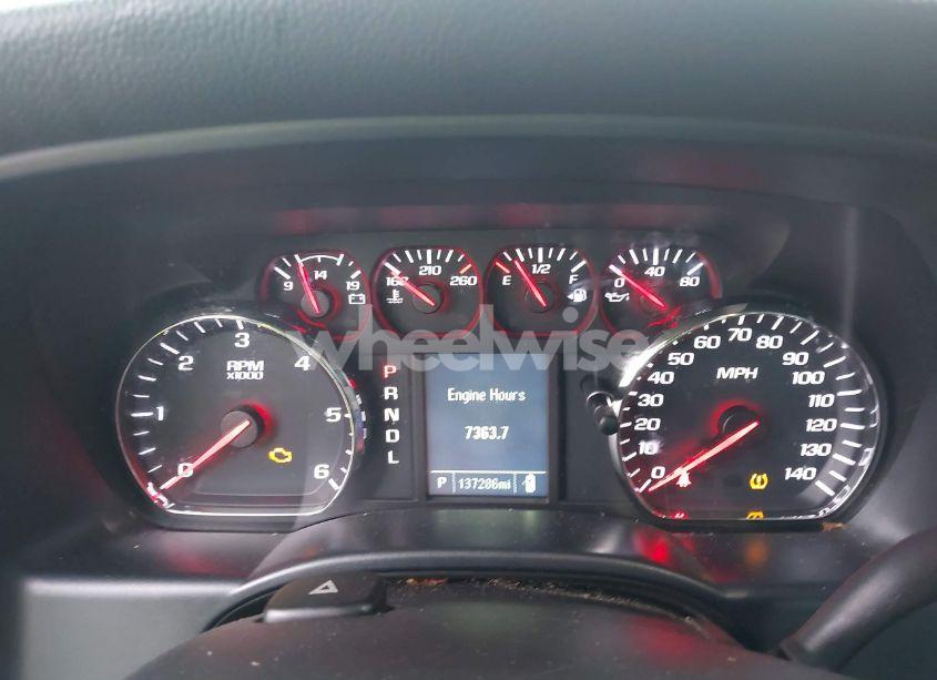 Photo 7 of 2018 Chevrolet Silverado 1500 WT (VIN 1GCNCNEH5JZ118938)