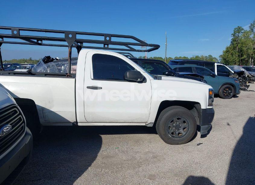 Photo 14 of 2018 Chevrolet Silverado 1500 WT (VIN 1GCNCNEH5JZ137571)