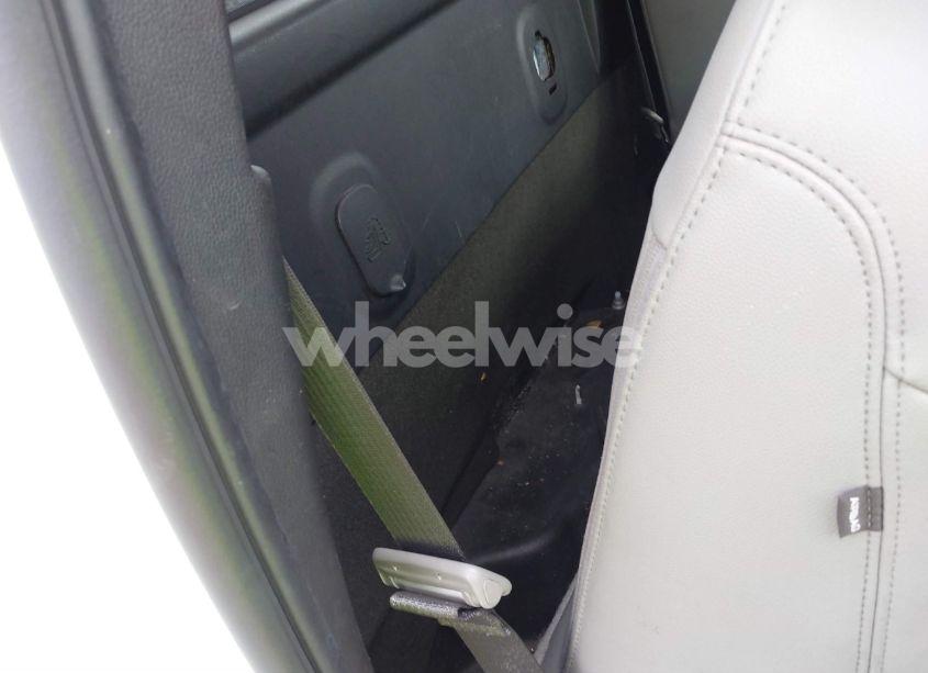 Photo 8 of 2018 Chevrolet Silverado 1500 WT (VIN 1GCNCNEH5JZ137571)