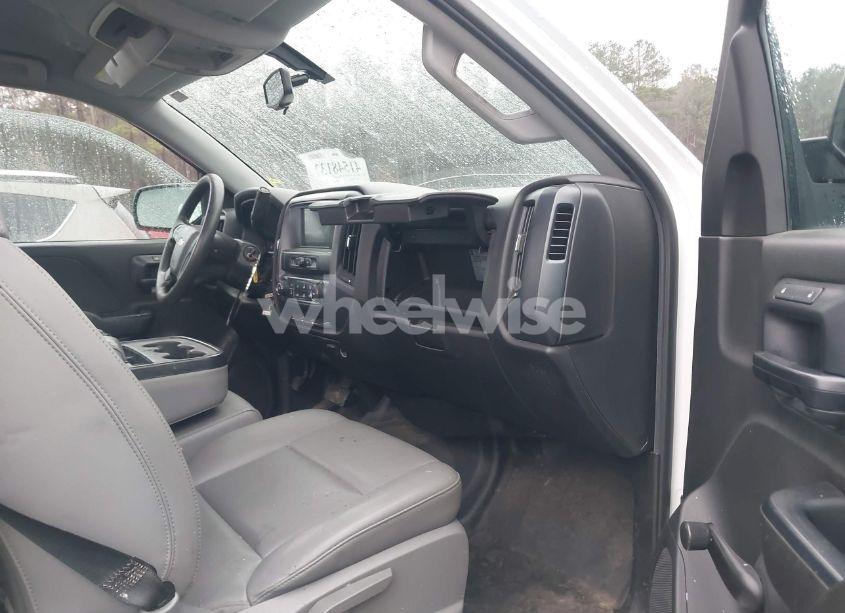 Photo 5 of 2018 Chevrolet Silverado 1500 WT (VIN 1GCNCNEH5JZ222703)