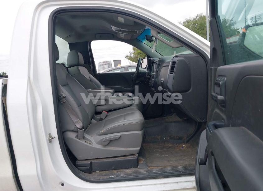 Photo 5 of 2016 Chevrolet Silverado 1500 WT (VIN 1GCNCNEH7GZ105147)