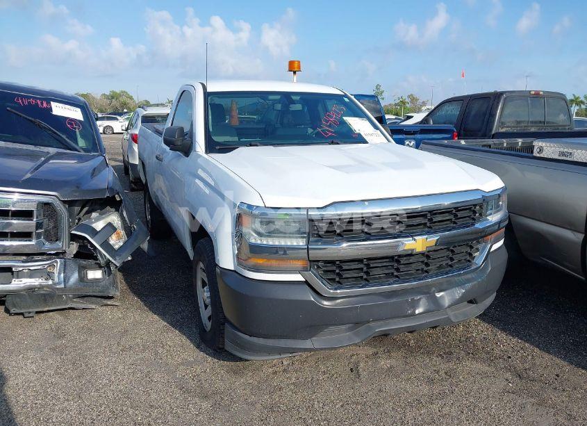 2017 Chevrolet Silverado 1500 WT (VIN 1GCNCNEH7HZ321808) main photo
