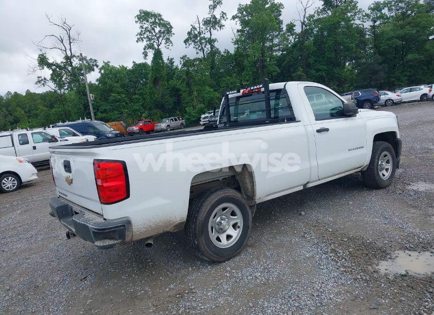 Photo 4 of 2018 Chevrolet Silverado 1500 WT (VIN 1GCNCNEH8JZ368433)