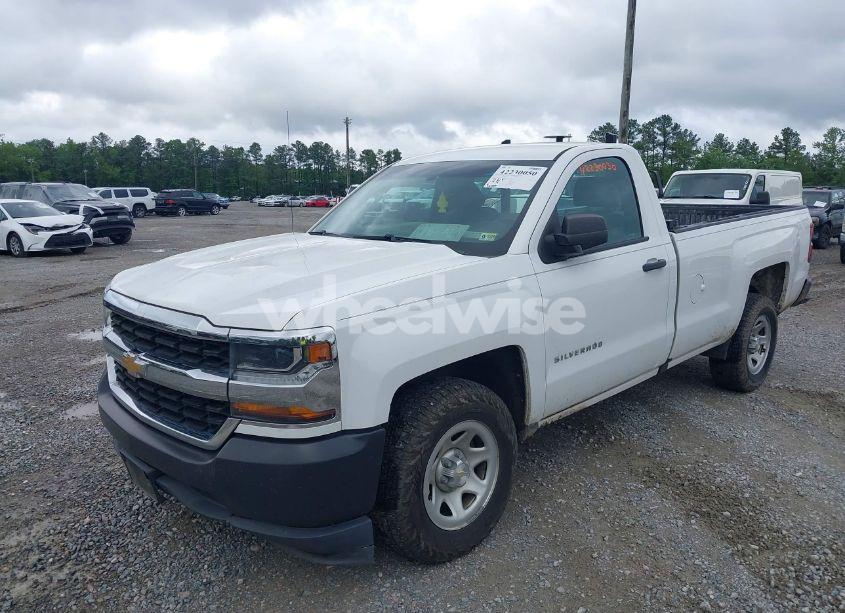 Photo 6 of 2018 Chevrolet Silverado 1500 WT (VIN 1GCNCNEH8JZ368433)