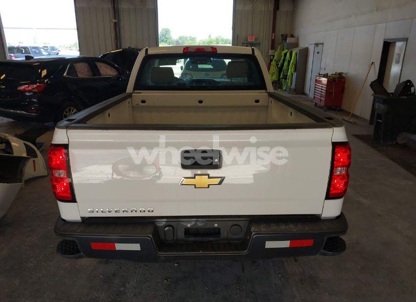 Photo 16 of 2018 Chevrolet Silverado 1500 WT (VIN 1GCNCNEH9JZ319516)