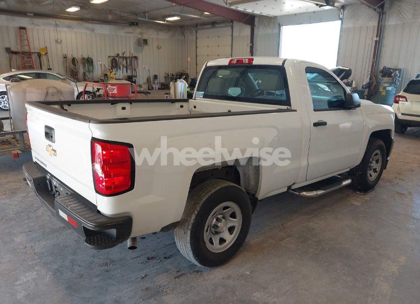 Photo 4 of 2018 Chevrolet Silverado 1500 WT (VIN 1GCNCNEH9JZ319516)