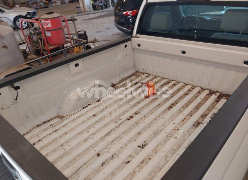 Photo 8 of 2018 Chevrolet Silverado 1500 WT (VIN 1GCNCNEH9JZ319516)