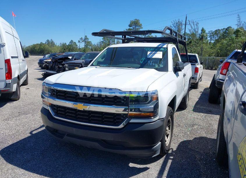 Photo 2 of 2017 Chevrolet Silverado 1500 WT (VIN 1GCNCNEHXHZ192639)