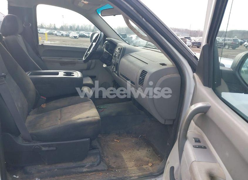 Photo 5 of 2013 Chevrolet Silverado 1500 WORK TRUCK (VIN 1GCNCPE08DZ360195)