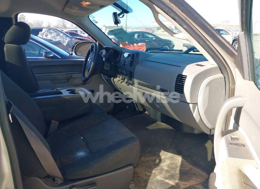 Photo 5 of 2011 Chevrolet Silverado 1500 WORK TRUCK (VIN 1GCNCPEX0BZ343935)