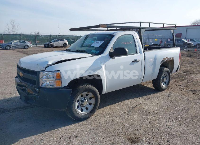 Photo 2 of 2013 Chevrolet Silverado 1500 WORK TRUCK (VIN 1GCNCPEX8DZ382372)