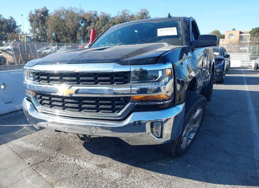 Photo 2 of 2017 Chevrolet Silverado 1500 1LT (VIN 1GCNCREC5HZ376849)