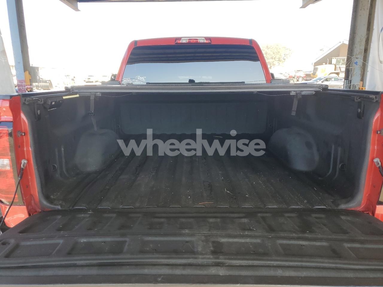 Photo 10 of 2015 CHEVROLET SILVERADO C1500 LT (VIN 1GCNCREC6FZ364593)