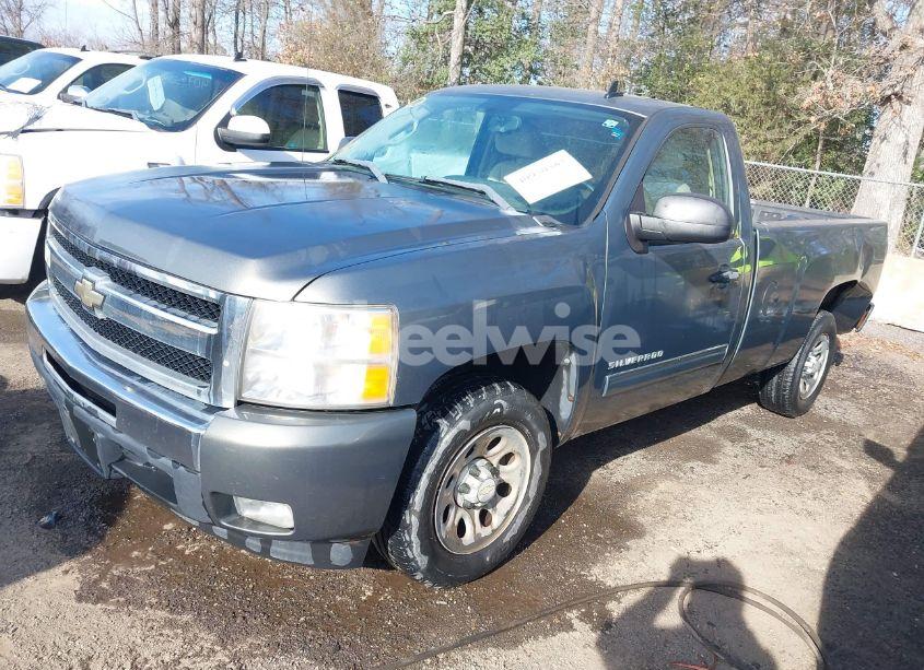 Photo 2 of 2011 Chevrolet Silverado 1500 LT (VIN 1GCNCSEA1BZ403865)