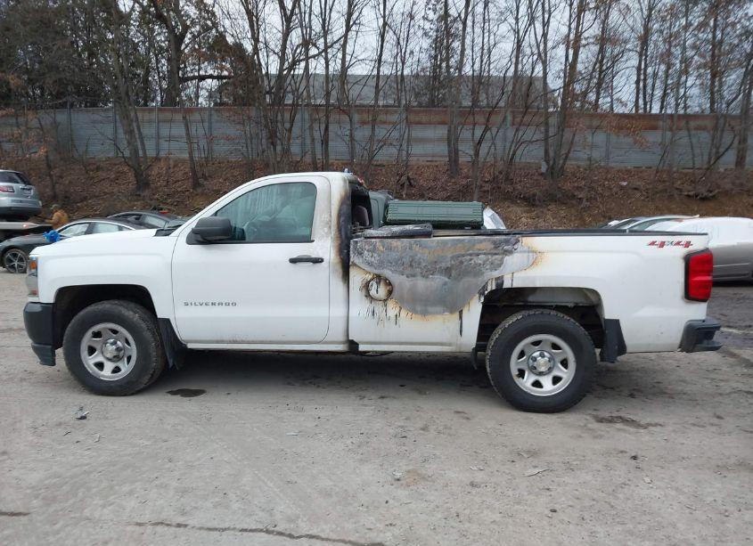 Photo 15 of 2018 Chevrolet Silverado 1500 WT (VIN 1GCNKNEC1JZ297969)