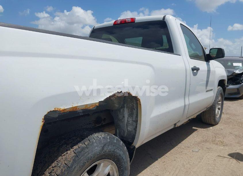 Photo 6 of 2018 Chevrolet Silverado 1500 WT (VIN 1GCNKNEC2JZ314908)