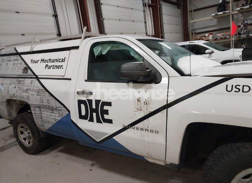 Photo 13 of 2018 Chevrolet Silverado 1500 WT (VIN 1GCNKNEC5JZ127081)