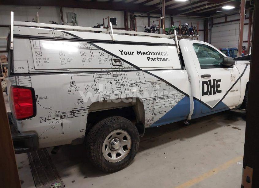 Photo 4 of 2018 Chevrolet Silverado 1500 WT (VIN 1GCNKNEC5JZ127081)