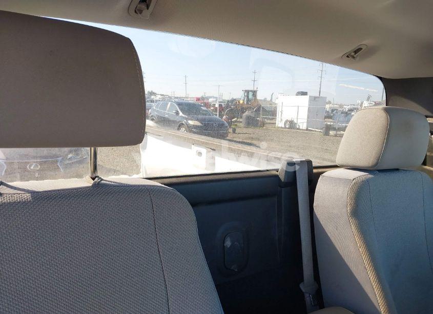 Photo 6 of 2016 Chevrolet Silverado 1500 WT (VIN 1GCNKNEC7GZ268596)