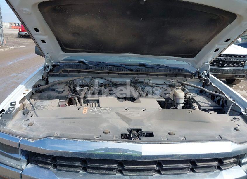 Photo 10 of 2018 Chevrolet Silverado 1500 WT (VIN 1GCNKNECXJZ219982)