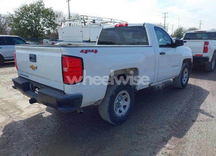 Photo 4 of 2018 Chevrolet Silverado 1500 WT (VIN 1GCNKNECXJZ219982)