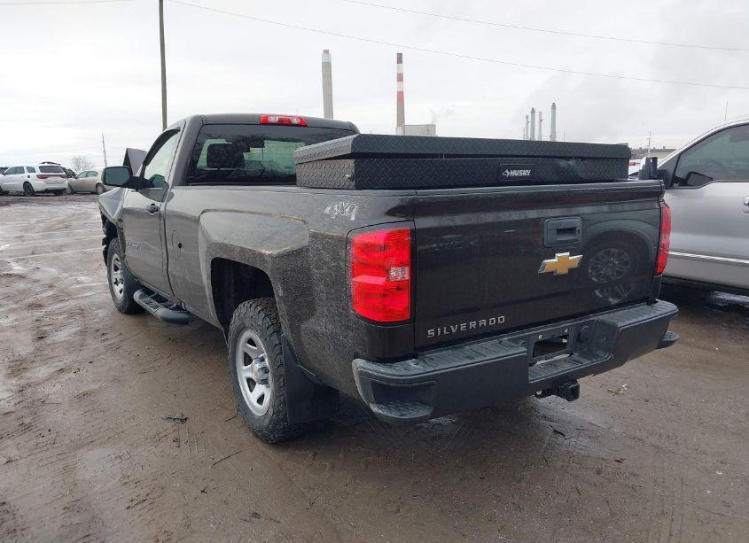 Photo 3 of 2018 Chevrolet Silverado 1500 WT (VIN 1GCNKNECXJZ224518)