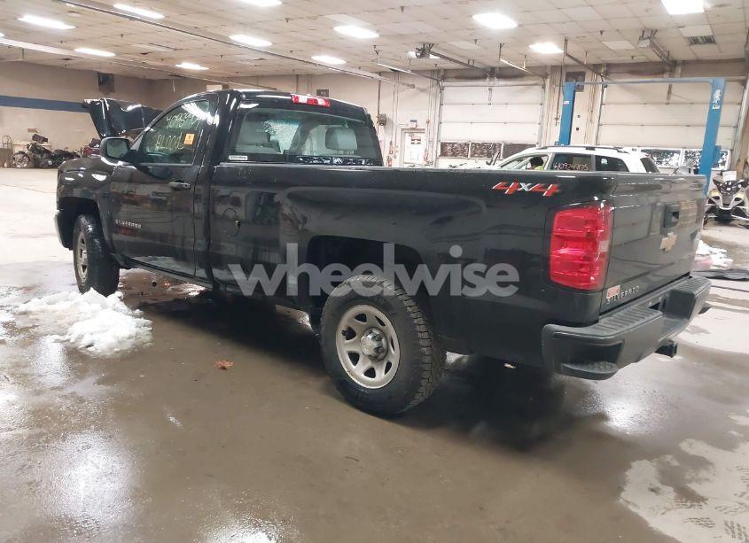 Photo 3 of 2018 Chevrolet Silverado 1500 WT (VIN 1GCNKNEH5JZ337529)