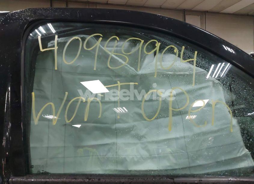 Photo 5 of 2018 Chevrolet Silverado 1500 WT (VIN 1GCNKNEH5JZ337529)