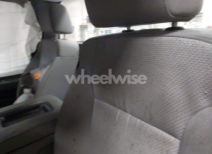 Photo 8 of 2018 Chevrolet Silverado 1500 WT (VIN 1GCNKNEH5JZ337529)