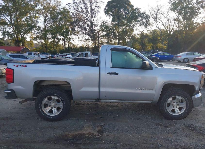 Photo 13 of 2018 Chevrolet Silverado 1500 WT (VIN 1GCNKNEH7JZ179503)