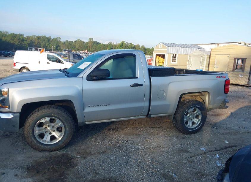 Photo 14 of 2018 Chevrolet Silverado 1500 WT (VIN 1GCNKNEH7JZ179503)