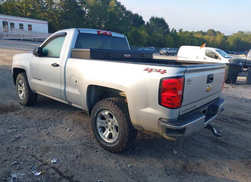 Photo 3 of 2018 Chevrolet Silverado 1500 WT (VIN 1GCNKNEH7JZ179503)