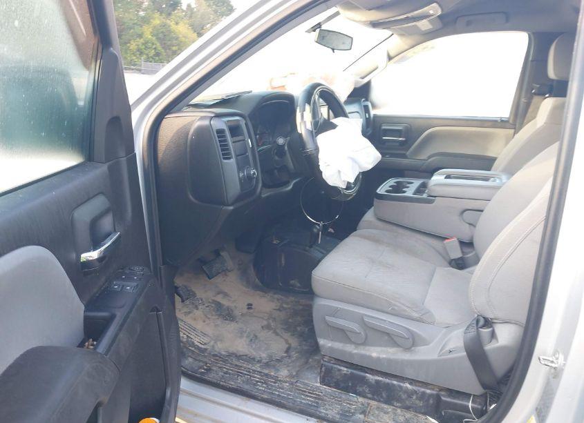 Photo 8 of 2018 Chevrolet Silverado 1500 WT (VIN 1GCNKNEH7JZ179503)