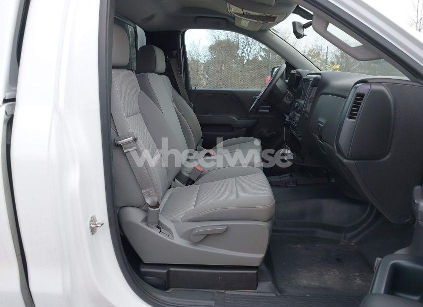 Photo 5 of 2016 Chevrolet Silverado 1500 WT (VIN 1GCNKNEHXGZ223891)