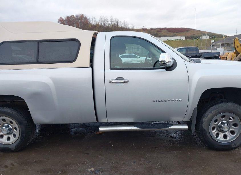 Photo 13 of 2011 Chevrolet Silverado 1500 WORK TRUCK (VIN 1GCNKPE00BZ200196)