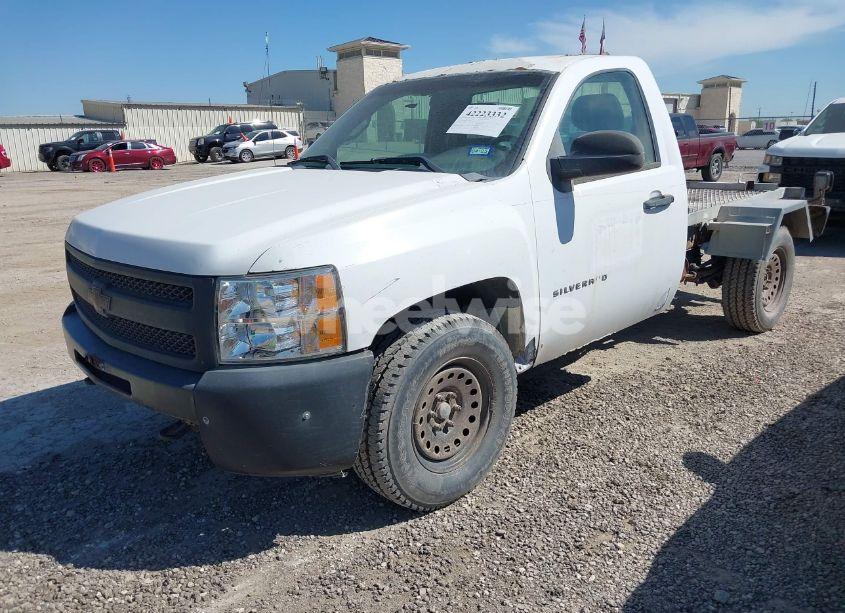 Photo 2 of 2012 Chevrolet Silverado 1500 WORK TRUCK (VIN 1GCNKPE00CZ220689)