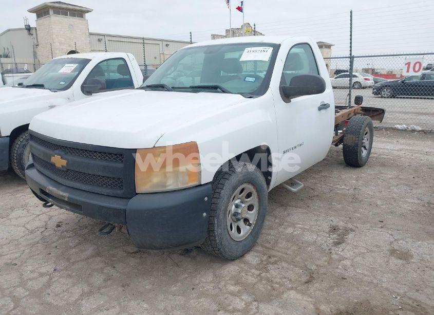 Photo 2 of 2012 Chevrolet Silverado 1500 WORK TRUCK (VIN 1GCNKPE05CZ222566)