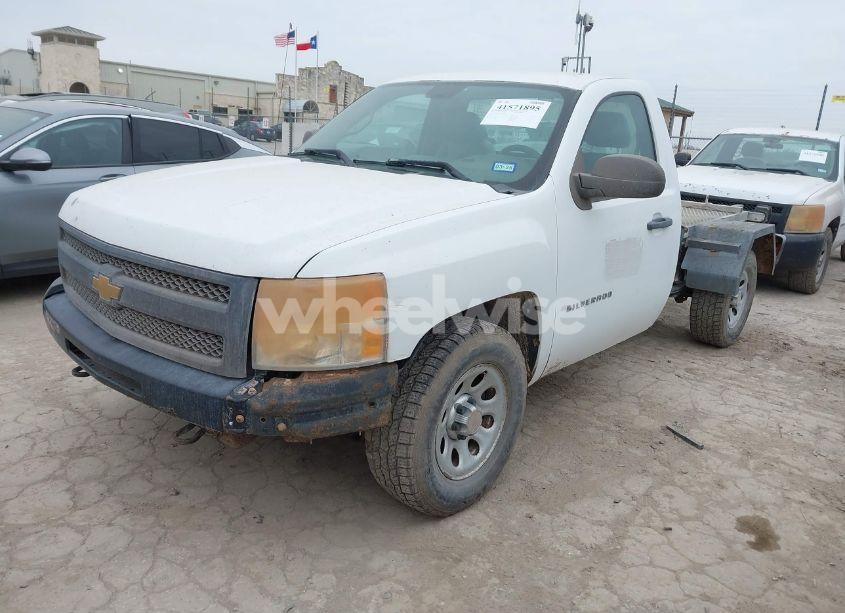 Photo 2 of 2012 Chevrolet Silverado 1500 WORK TRUCK (VIN 1GCNKPE05CZ225709)