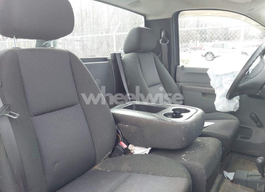 Photo 8 of 2011 Chevrolet Silverado 1500 WORK TRUCK (VIN 1GCNKPEA8BZ323334)