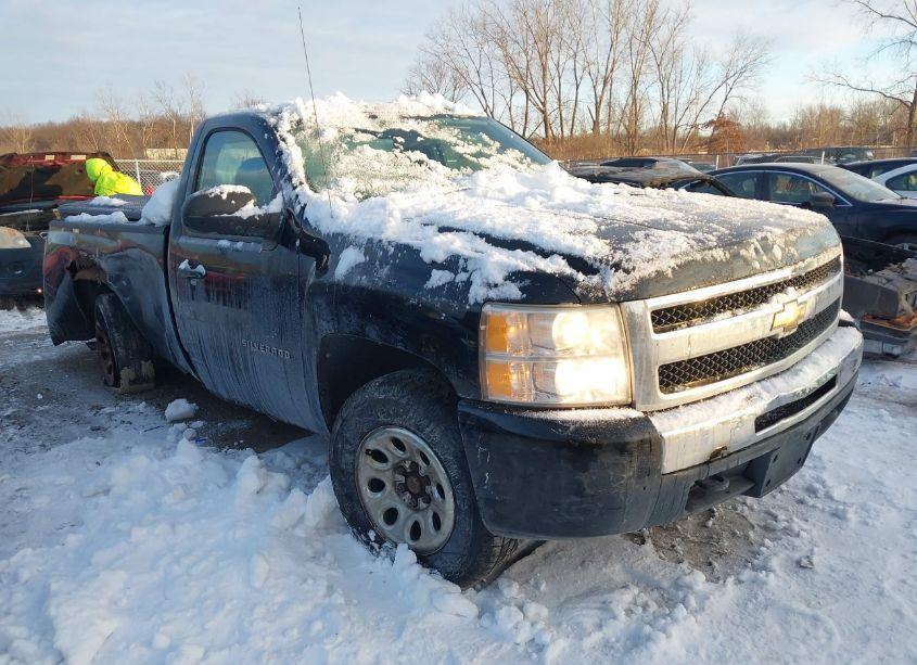 2011 Chevrolet Silverado 1500 WORK TRUCK (VIN 1GCNKPEA9BF133835) main photo