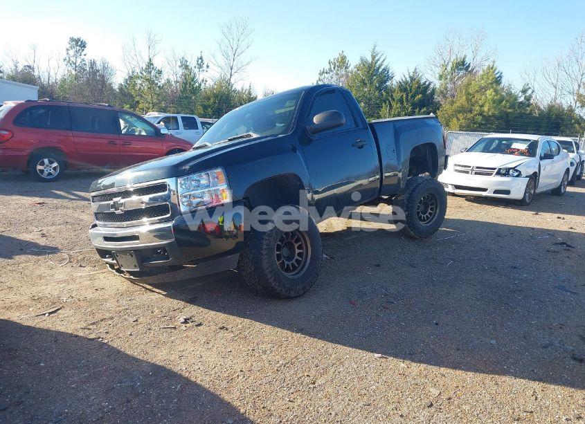 Photo 2 of 2011 Chevrolet Silverado 1500 WORK TRUCK (VIN 1GCNKPEA9BZ336268)