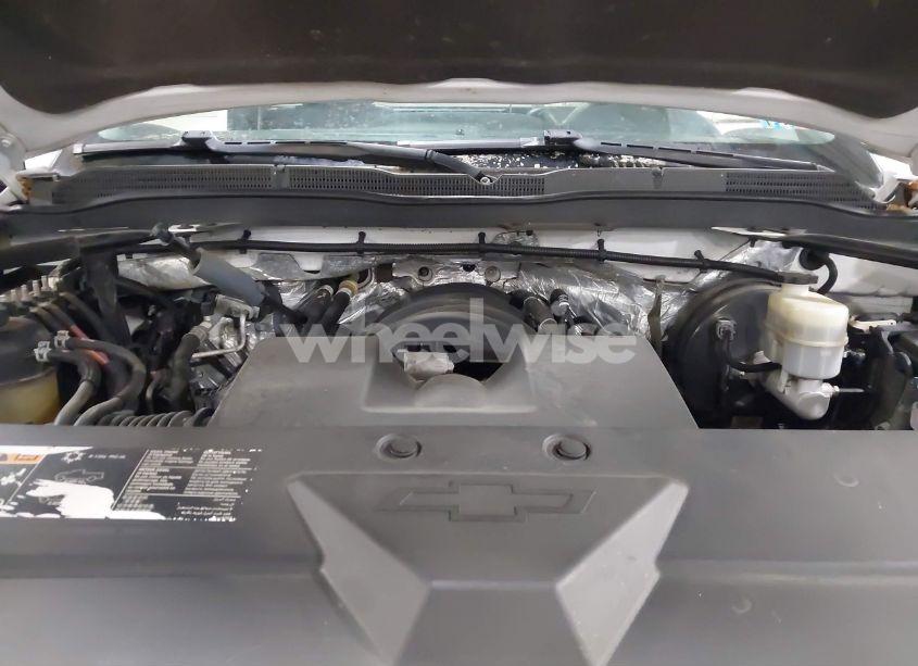 Photo 10 of 2015 Chevrolet Silverado 1500 WT (VIN 1GCNKPEH9FZ363831)