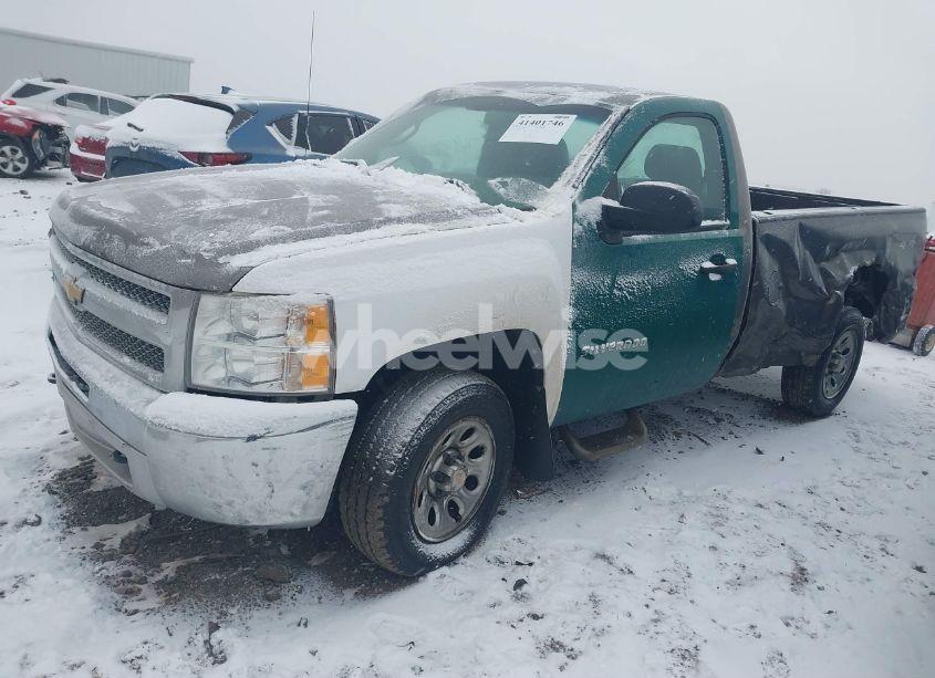 Photo 2 of 2013 Chevrolet Silverado 1500 WORK TRUCK (VIN 1GCNKPEX1DZ195056)