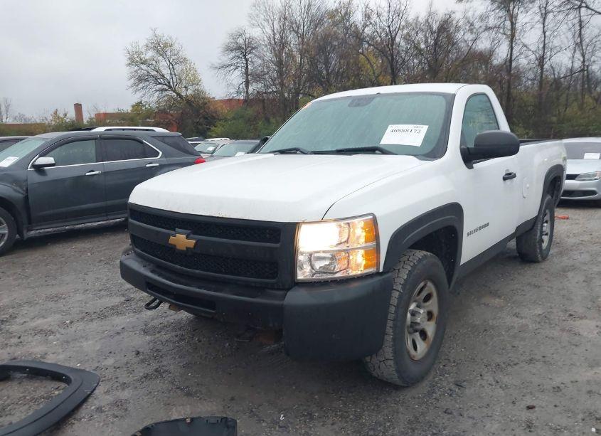 Photo 2 of 2013 Chevrolet Silverado 1500 WORK TRUCK (VIN 1GCNKPEX5DZ227684)